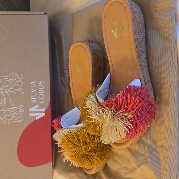 Silvia Cobos Mambo Tri-Color Fringe Wedge Slip-On Leather Sandals & Dust Bag New - Picture 3 of 9